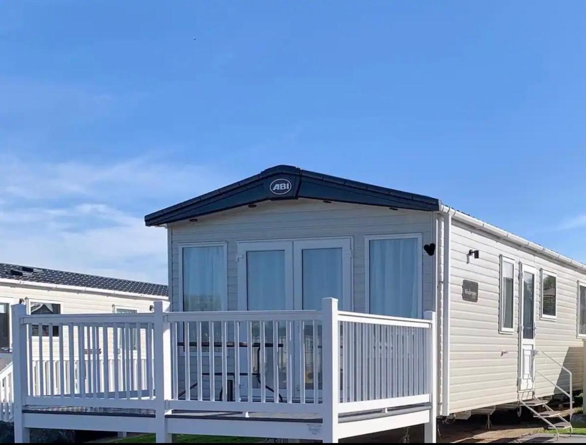 Sea La Vie Villa Cayton Eksteriør bilde